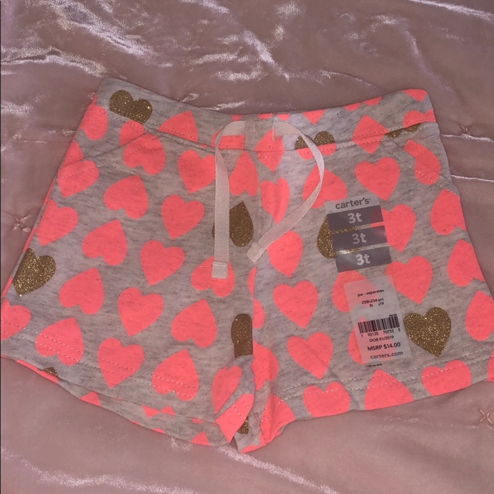 Carter’s shorts; size 3T